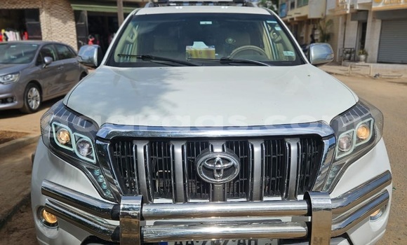 Acheter Occasion Voiture Toyota Prado Blanc à Dakar, Dakar Acheter Occasion Voiture Toyota Prado Blanc à Dakar, Dakar