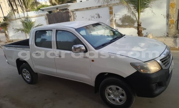 Acheter Occasion Voiture Toyota Hilux Blanc à Dakar, Dakar Acheter Occasion Voiture Toyota Hilux Blanc à Dakar, Dakar