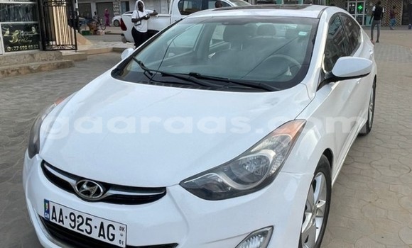 Acheter Occasion Voiture Hyundai Elantra Blanc à Dakar, Dakar Acheter Occasion Voiture Hyundai Elantra Blanc à Dakar, Dakar