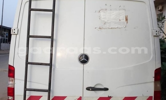 Acheter Occasion Voiture Mercedes‒Benz Vito Blanc à Dakar, Dakar Acheter Occasion Voiture Mercedes‒Benz Vito Blanc à Dakar, Dakar