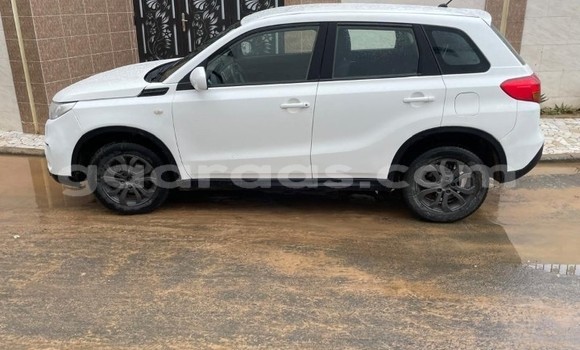 Buy Used Suzuki Vitara White Car in Dakar in Dakar Buy Used Suzuki Vitara White Car in Dakar in Dakar