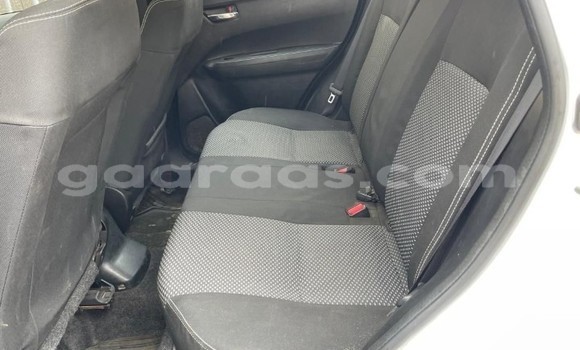 Buy Used Suzuki Vitara White Car in Dakar in Dakar Buy Used Suzuki Vitara White Car in Dakar in Dakar