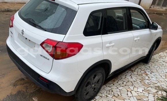 Buy Used Suzuki Vitara White Car in Dakar in Dakar Buy Used Suzuki Vitara White Car in Dakar in Dakar
