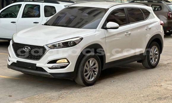 Dieundeu Occasion Hyundai Tucson White Auto in Dakar in Dakar Dieundeu Occasion Hyundai Tucson White Auto in Dakar in Dakar
