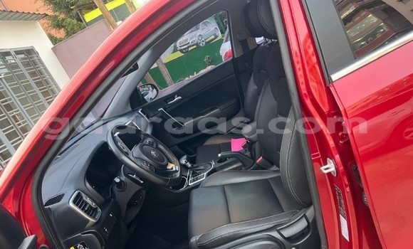 Acheter Occasion Voiture Kia Sportage Rouge à Dakar, Dakar Acheter Occasion Voiture Kia Sportage Rouge à Dakar, Dakar