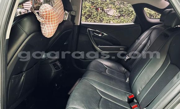 Dieundeu Occasion Hyundai Grandeur Silver Auto in Dakar in Dakar Dieundeu Occasion Hyundai Grandeur Silver Auto in Dakar in Dakar