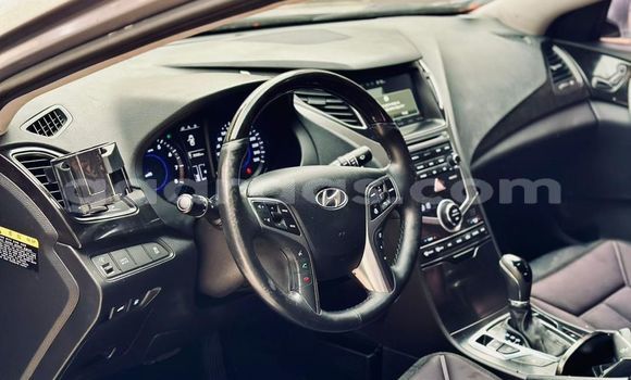 Dieundeu Occasion Hyundai Grandeur Silver Auto in Dakar in Dakar Dieundeu Occasion Hyundai Grandeur Silver Auto in Dakar in Dakar