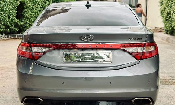 Dieundeu Occasion Hyundai Grandeur Silver Auto in Dakar in Dakar Dieundeu Occasion Hyundai Grandeur Silver Auto in Dakar in Dakar