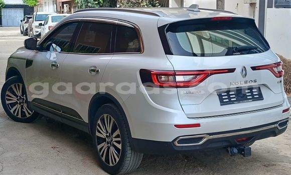 Dieundeu Occasion Renault Koleos White Auto in Dakar in Dakar Dieundeu Occasion Renault Koleos White Auto in Dakar in Dakar