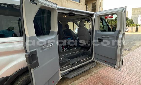 Buy Used Ford F–150 Silver Car in Dakar in Dakar Buy Used Ford F–150 Silver Car in Dakar in Dakar