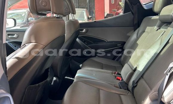 Buy Used Hyundai Santa Fe Silver Car in Dakar in Dakar Buy Used Hyundai Santa Fe Silver Car in Dakar in Dakar