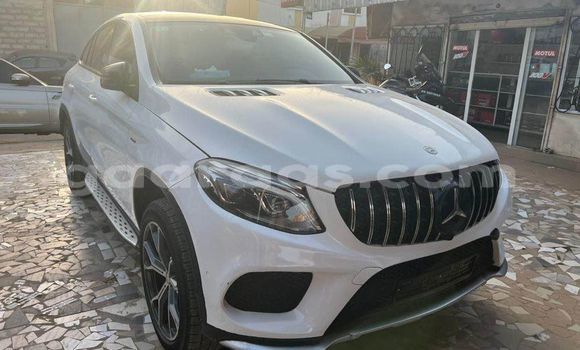 Buy Used Mercedes‒Benz GLE White Car in Dakar in Dakar Buy Used Mercedes‒Benz GLE White Car in Dakar in Dakar