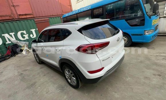 Acheter Occasion Voiture Hyundai Tucson Blanc à Dakar, Dakar Acheter Occasion Voiture Hyundai Tucson Blanc à Dakar, Dakar