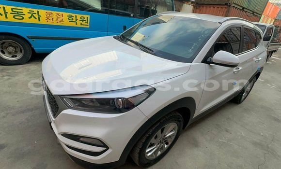 Acheter Occasion Voiture Hyundai Tucson Blanc à Dakar, Dakar Acheter Occasion Voiture Hyundai Tucson Blanc à Dakar, Dakar