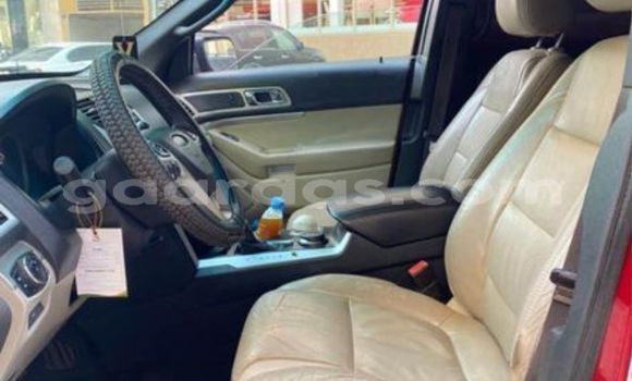 Acheter Occasion Voiture Ford Explorer Rouge à Dakar, Dakar Acheter Occasion Voiture Ford Explorer Rouge à Dakar, Dakar