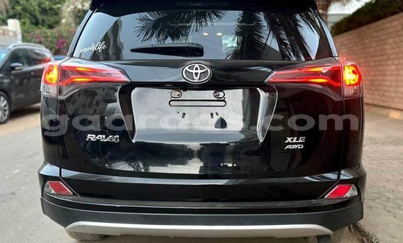 Acheter Occasion Voiture Toyota RAV4 Noir à Dakar, Dakar Acheter Occasion Voiture Toyota RAV4 Noir à Dakar, Dakar