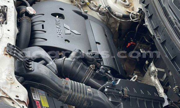 Acheter Occasion Voiture Mitsubishi ASX Blanc à Dakar, Dakar Acheter Occasion Voiture Mitsubishi ASX Blanc à Dakar, Dakar