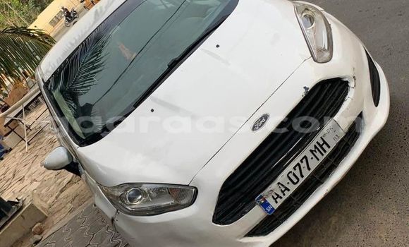 Acheter Occasion Voiture Ford Fiesta Blanc à Dakar, Dakar Acheter Occasion Voiture Ford Fiesta Blanc à Dakar, Dakar