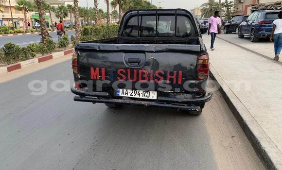 Acheter Occasion Voiture Mitsubishi L200 Noir à Dakar, Dakar Acheter Occasion Voiture Mitsubishi L200 Noir à Dakar, Dakar