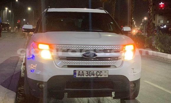 Acheter Occasion Voiture Ford Explorer Blanc à Dakar, Dakar Acheter Occasion Voiture Ford Explorer Blanc à Dakar, Dakar