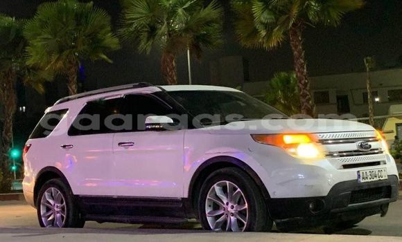 Acheter Occasion Voiture Ford Explorer Blanc à Dakar, Dakar Acheter Occasion Voiture Ford Explorer Blanc à Dakar, Dakar