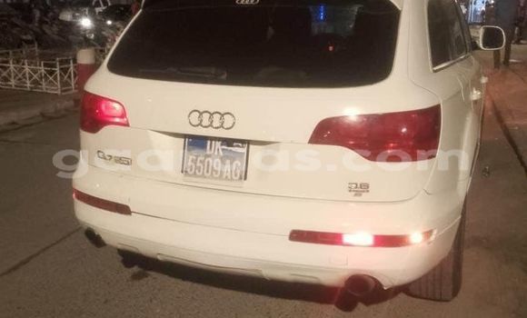 Dieundeu Occasion Audi Q7 White Auto in Dakar in Dakar Dieundeu Occasion Audi Q7 White Auto in Dakar in Dakar