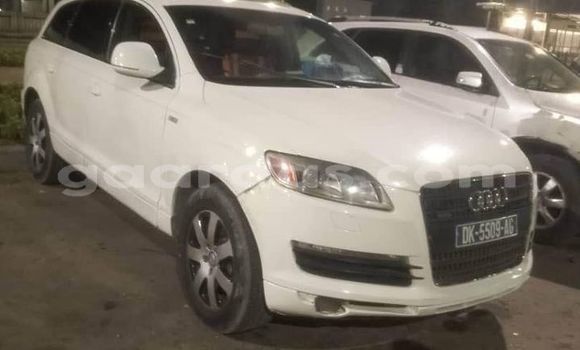 Dieundeu Occasion Audi Q7 White Auto in Dakar in Dakar Dieundeu Occasion Audi Q7 White Auto in Dakar in Dakar
