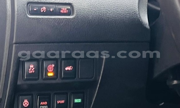 Buy Used Nissan Rogue Silver Car in Dakar in Dakar Buy Used Nissan Rogue Silver Car in Dakar in Dakar