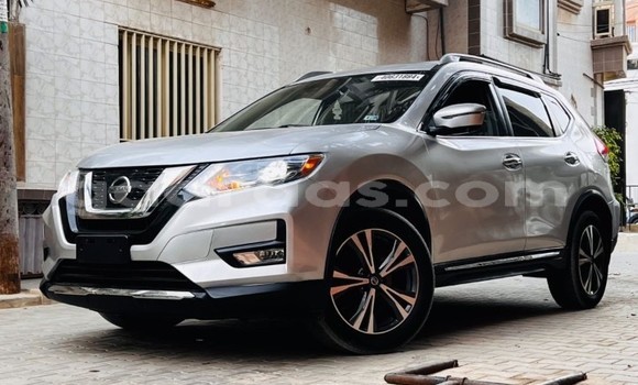 Buy Used Nissan Rogue Silver Car in Dakar in Dakar Buy Used Nissan Rogue Silver Car in Dakar in Dakar