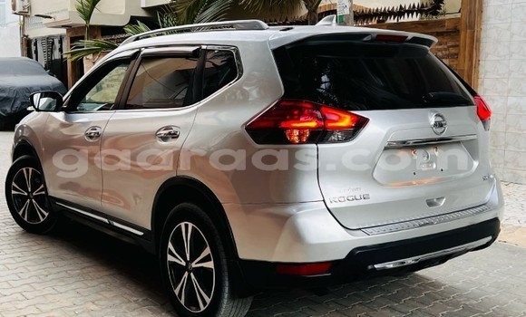Buy Used Nissan Rogue Silver Car in Dakar in Dakar Buy Used Nissan Rogue Silver Car in Dakar in Dakar