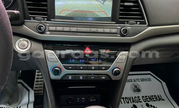 Acheter Occasion Voiture Hyundai Avante Bleu à Dakar, Dakar Acheter Occasion Voiture Hyundai Avante Bleu à Dakar, Dakar