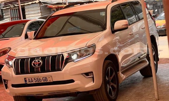 Buy Used Toyota Prado White Car in Dakar in Dakar Buy Used Toyota Prado White Car in Dakar in Dakar