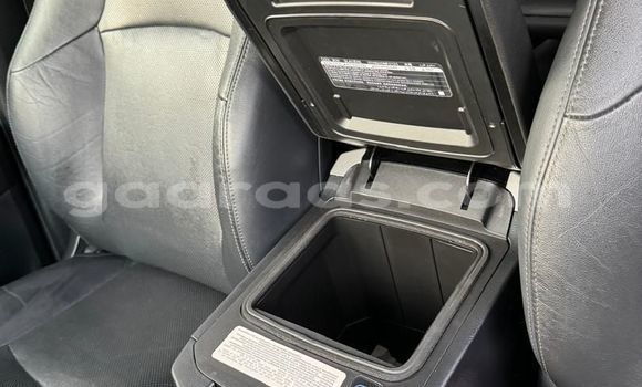 Buy Used Toyota Prado White Car in Dakar in Dakar Buy Used Toyota Prado White Car in Dakar in Dakar