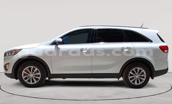 Acheter Occasion Voiture Kia Sorento Blanc à Dakar, Dakar Acheter Occasion Voiture Kia Sorento Blanc à Dakar, Dakar