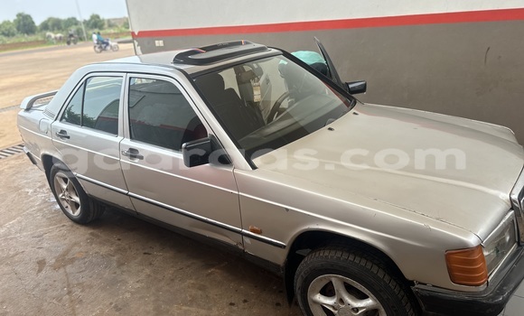 Buy Used Mercedes‒Benz 190 Silver Car in Ourossogui in Saint-Louis Buy Used Mercedes‒Benz 190 Silver Car in Ourossogui in Saint-Louis