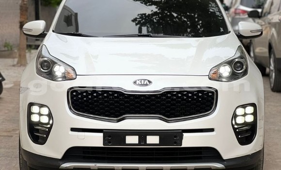 Dieundeu Occasion Kia Sportage White Auto in Dakar in Dakar Dieundeu Occasion Kia Sportage White Auto in Dakar in Dakar