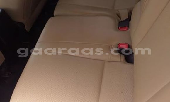 Buy Used Toyota RAV4 White Car in Dakar in Dakar Buy Used Toyota RAV4 White Car in Dakar in Dakar