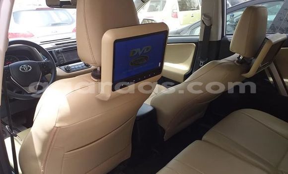 Buy Used Toyota RAV4 White Car in Dakar in Dakar Buy Used Toyota RAV4 White Car in Dakar in Dakar