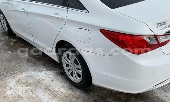 Buy Used Hyundai Sonata White Car in Dakar in Dakar Buy Used Hyundai Sonata White Car in Dakar in Dakar