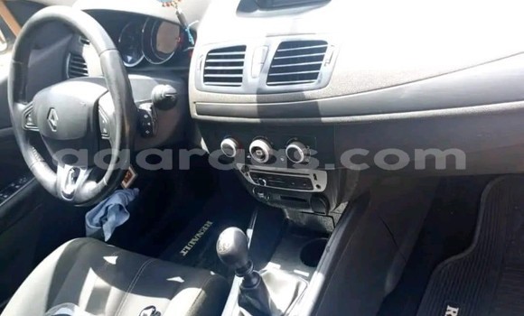 Acheter Occasion Voiture Renault Megane Gris à Dakar, Dakar Acheter Occasion Voiture Renault Megane Gris à Dakar, Dakar