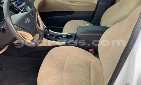 Buy Used Hyundai Sonata White Car in Dakar in Dakar Buy Used Hyundai Sonata White Car in Dakar in Dakar