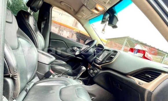 Acheter Occasion Voiture Jeep Cherokee Noir à Dakar, Dakar Acheter Occasion Voiture Jeep Cherokee Noir à Dakar, Dakar