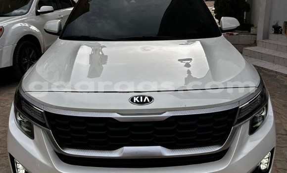Acheter Occasion Voiture Kia Stonic Blanc à Dakar, Dakar Acheter Occasion Voiture Kia Stonic Blanc à Dakar, Dakar