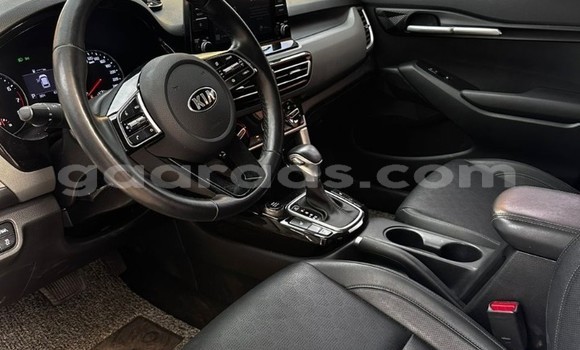 Acheter Occasion Voiture Kia Stonic Blanc à Dakar, Dakar Acheter Occasion Voiture Kia Stonic Blanc à Dakar, Dakar