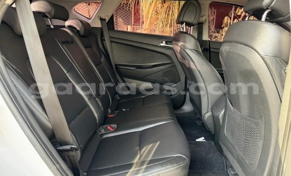 Acheter Occasion Voiture Hyundai Tucson Blanc à Dakar, Dakar Acheter Occasion Voiture Hyundai Tucson Blanc à Dakar, Dakar