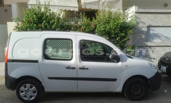 Buy Used Renault Kangoo White Car in Dakar in Dakar Buy Used Renault Kangoo White Car in Dakar in Dakar