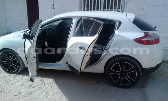 Dieundeu Occasion Renault Megane White Auto in Dakar in Dakar Dieundeu Occasion Renault Megane White Auto in Dakar in Dakar