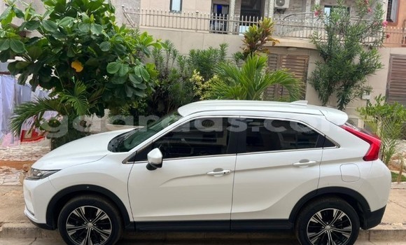 Dieundeu Occasion Mitsubishi Eclipse Cross White Auto in Dakar in Dakar Dieundeu Occasion Mitsubishi Eclipse Cross White Auto in Dakar in Dakar