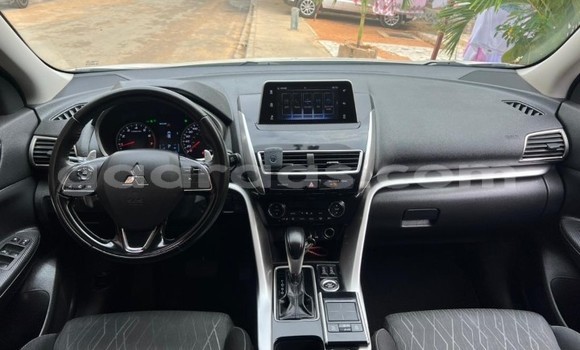 Dieundeu Occasion Mitsubishi Eclipse Cross White Auto in Dakar in Dakar Dieundeu Occasion Mitsubishi Eclipse Cross White Auto in Dakar in Dakar