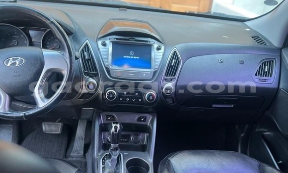 Buy Used Hyundai Tucson Silver Car in Dakar in Dakar Buy Used Hyundai Tucson Silver Car in Dakar in Dakar